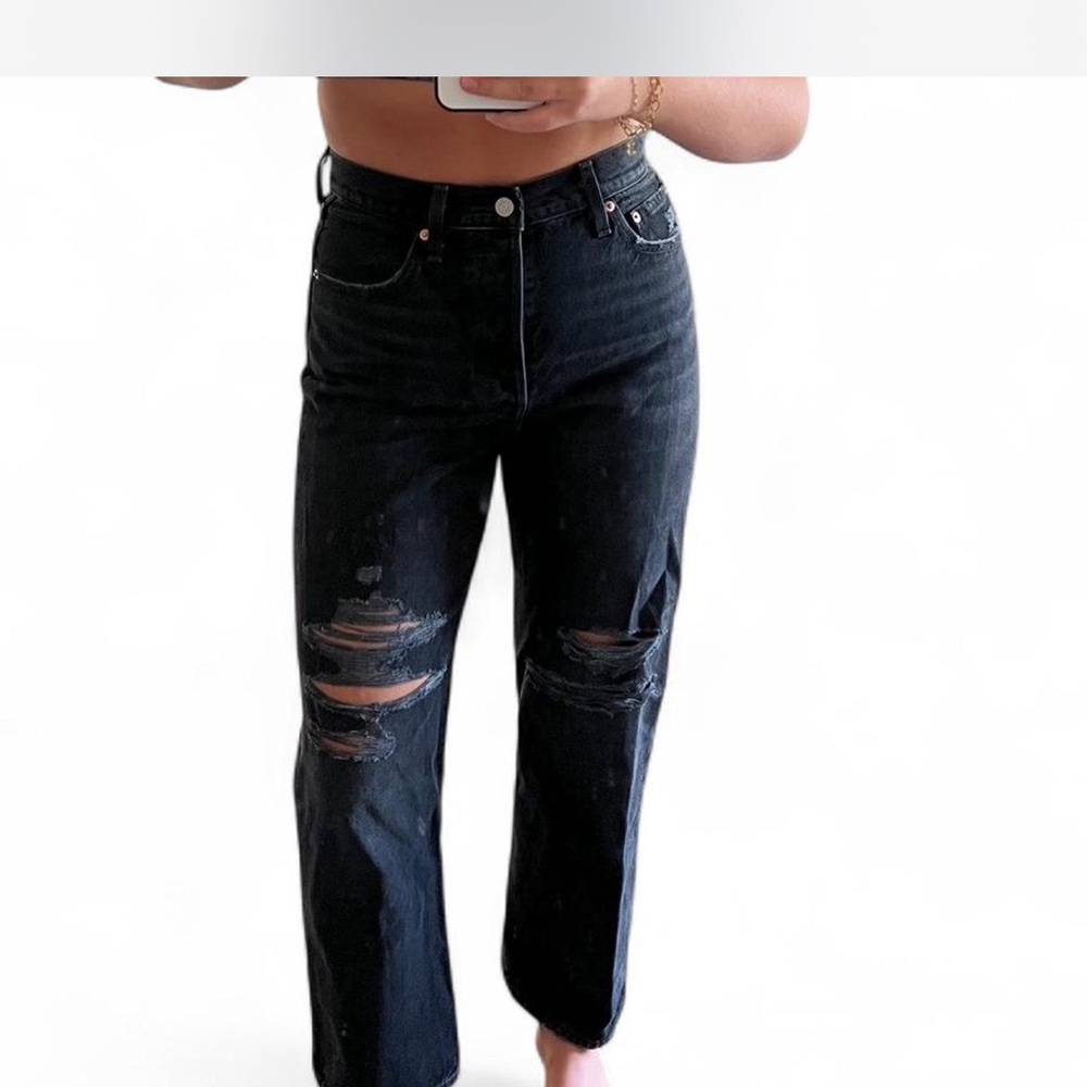 Women’s Black Distressed Jeans